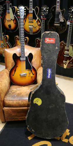 Gibson EB-6 Sunburst de 1961