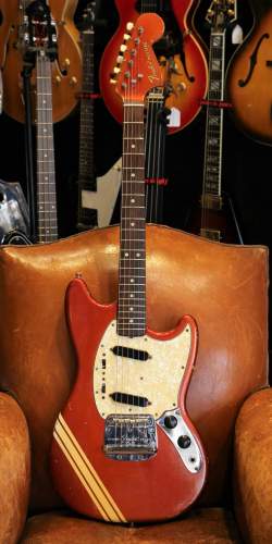 Fender Mustang Red Competition Matching Headstock de 1969