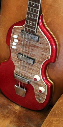 Eko Bass 1150 Sparkle Red de 1960's