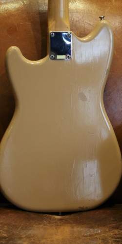 Fender Musicmaster Desert Sand de 1960