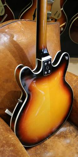 Crucianelli Elite "Type ES-335" Sunburst de 1970'
