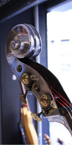 Contrebasse Aluminium poli 1936