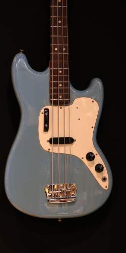 Fender Musicmaster Bass Daphne Blue de 1972