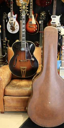Gibson Super 400 Sunburst de 1949