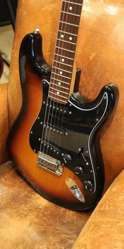 Fender Stratocaster Sunburst de 1997