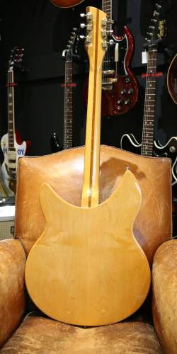 Rickenbacker 330 Mapleglo Naturelle de 1981