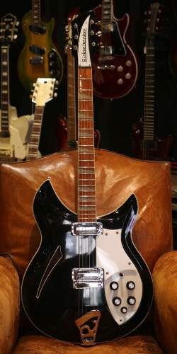 Rickenbacker 381v69 Jetglo de 1996
