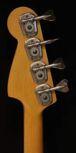 Fender Musicmaster Bass Daphne Blue de 1972