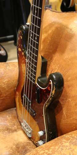 Fender Precision Bass Sunburst de 1969