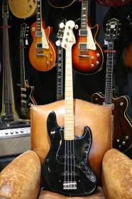 Fender Jazz Bass Black de 1975