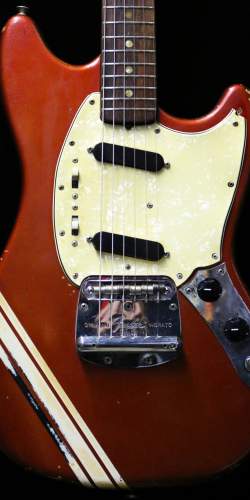 Fender Mustang Red Competition Matching Headstock de 1970