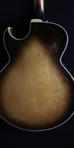 Jacobacci Sacha Distel Tobacco Burst 1977