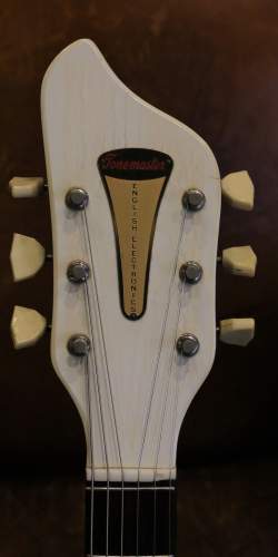 English Electronics Tone Master (Supro) Black de 1960's