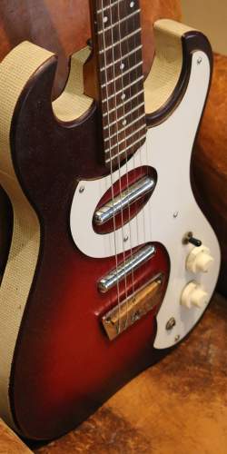 Silvertone 1457 Redburst de 1964