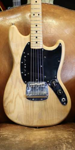 Fender Mustang Natural de 1977