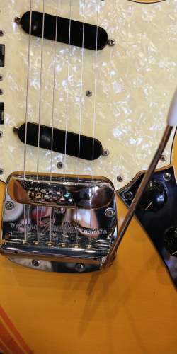 Fender Mustang Yellow Competition (Matching Headstock) de 1969