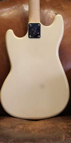 Fender Musicmaster Bass Olympic White de 1978