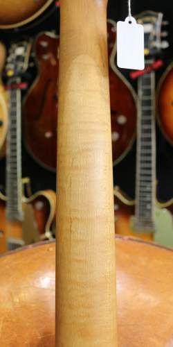 Jackson San Dimas Custom Shop Bolt On Black de 1986, signée par Grover Jackson lui-même !