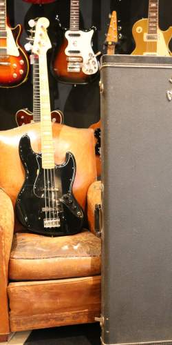 Fender Jazz Bass Black de 1975