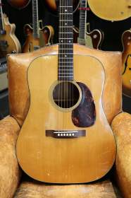 Martin D-18 Natural de 1962