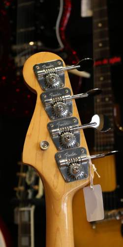 Fender Jazz Bass Olympic White (Matching Headstock) de 1965