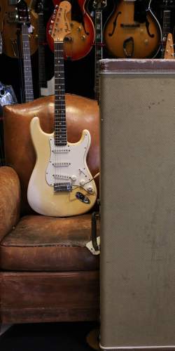 Fender Stratocaster Olympic White de 1975