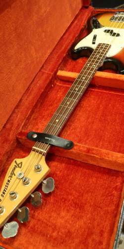 Fender Mustang Bass Sunburst de 1972