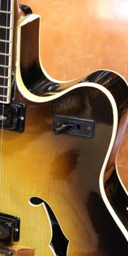 Favino Baryton Sunburst de 1961