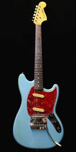 Fender Mustang Série L Daphne Blue de 1964