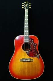 Gibson Hummingbird Cherry Sunburst de 1968