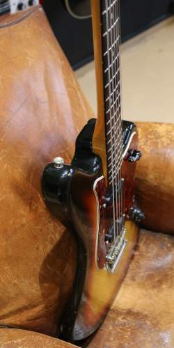 Fender Electric XII sunburst de 1966