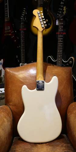 Fender Bronco White (refinish) de 1974