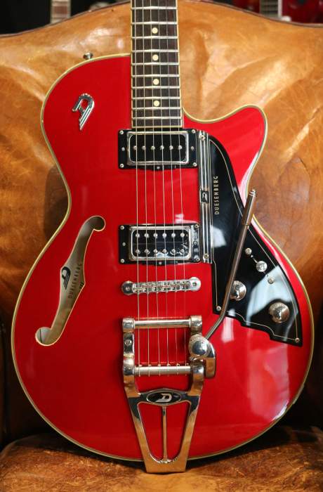 Duesenberg Starplayer III Catalina Red de 2018