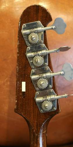 Gibson Thunderbird IV Sunburst de 1964