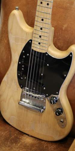 Fender Mustang Natural de 1977