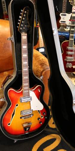 Fender Coronado II Cherryburst de 1967