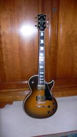 GIBSON LesPaul Custom