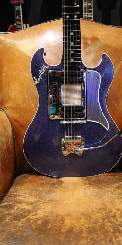 Hagström DeLuxe A "Batman" Sparkling Blue 1962