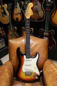 Fender Stratocaster Sunburst de 1966