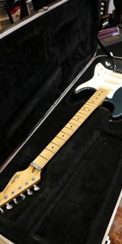 Fender Strat Plus Deluxe Gun Metal Blue de 1989