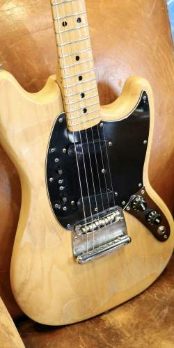 Fender Mustang Natural de 1977