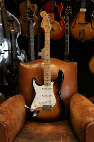 Fender Stratocaster Gaucher Sunburst de 1978