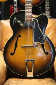 Gibson L7-C Sunburst de 1961