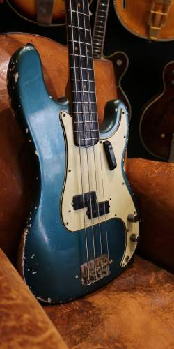 Fender Precision Bass Lake Placid Blue Serie L de 1965