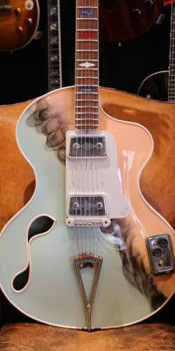 Wandre BB (Brigitte Bardot) Psychédélique de 1960