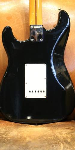 Fender Stratocaster AVRI Black 1988