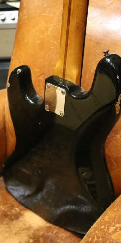 Fender Jazz Bass Black touche érable de 1972