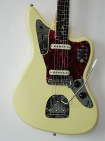 FENDER JAGUAR 1965 WHITE