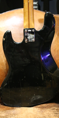 Fender Jazz Bass Black touche érable de 1972