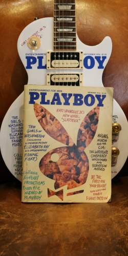 Gibson Les Paul Traditionnal 3 Pickup 2000's Custom Finish (Playboy 1976)
